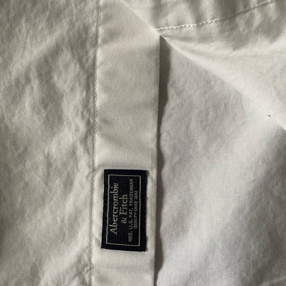 White buttoned down shirt - Picture 3 of 5